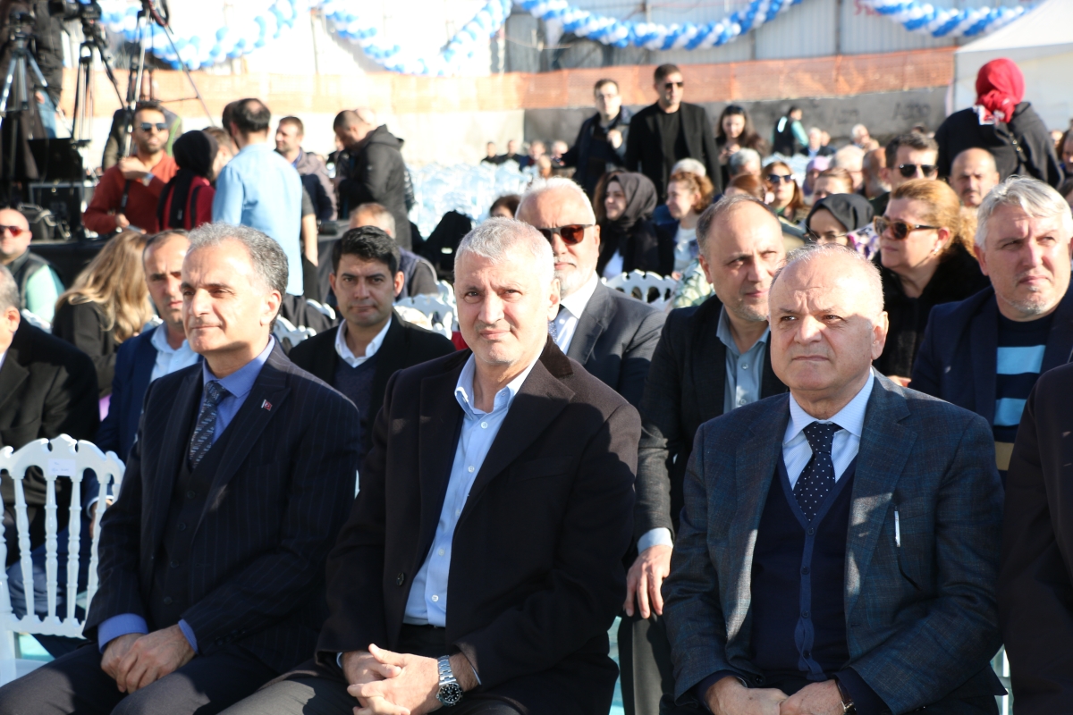 Ada Hayat Yerinde Kentsel Dönüşüm Projesi Temel Atma Töreni Bakan Mehmet Özhaseki' Katılımları ile Sakarya'da Gerçekleşti ( İŞTE GÜNÜN ÖNE ÇIKAN FOTOĞRAFLARI )