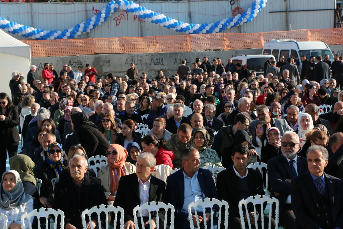 Ada Hayat Yerinde Kentsel Dönüşüm Projesi Temel Atma Töreni Bakan Mehmet Özhaseki' Katılımları ile Sakarya'da Gerçekleşti ( İŞTE GÜNÜN ÖNE ÇIKAN FOTOĞRAFLARI )