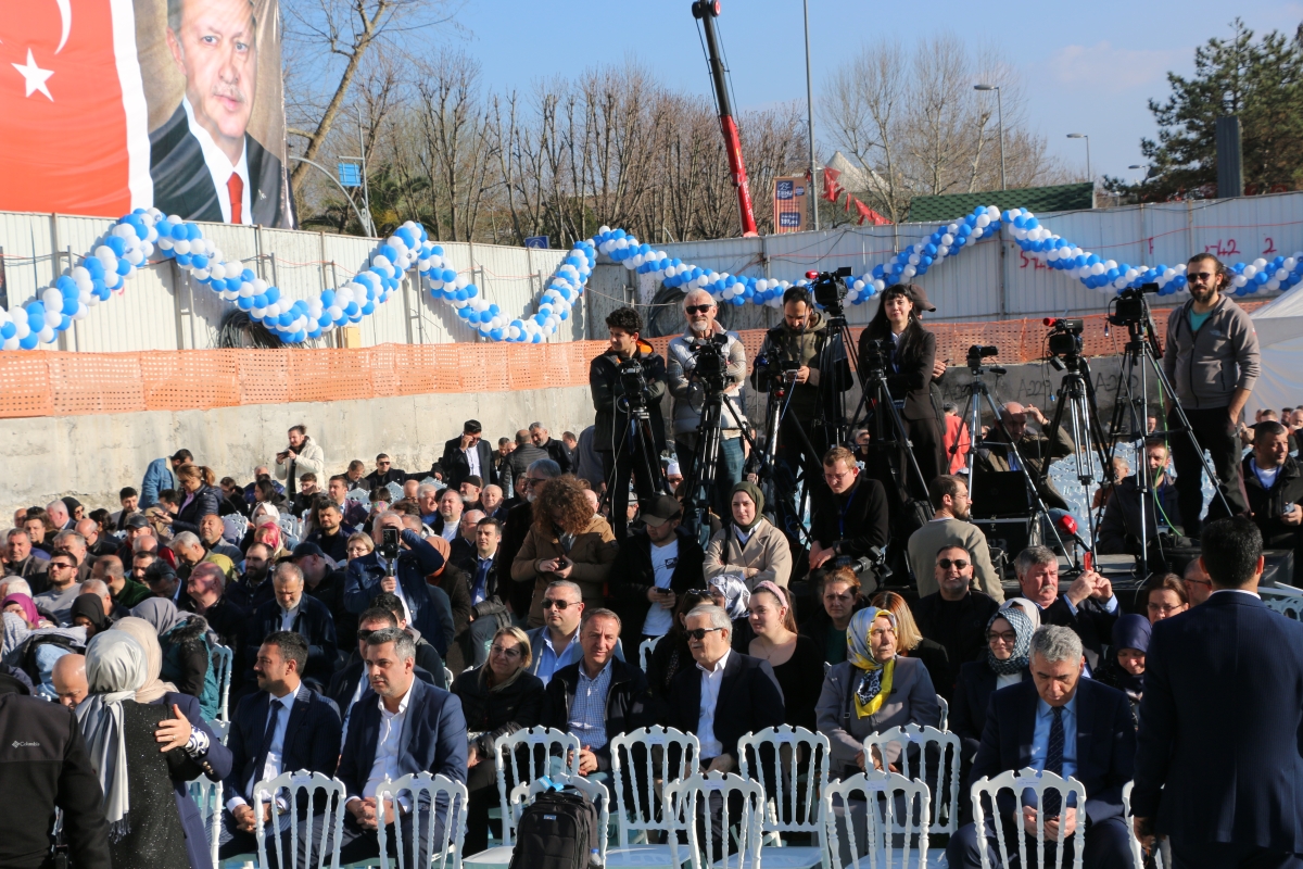 Ada Hayat Yerinde Kentsel Dönüşüm Projesi Temel Atma Töreni Bakan Mehmet Özhaseki' Katılımları ile Sakarya'da Gerçekleşti ( İŞTE GÜNÜN ÖNE ÇIKAN FOTOĞRAFLARI )