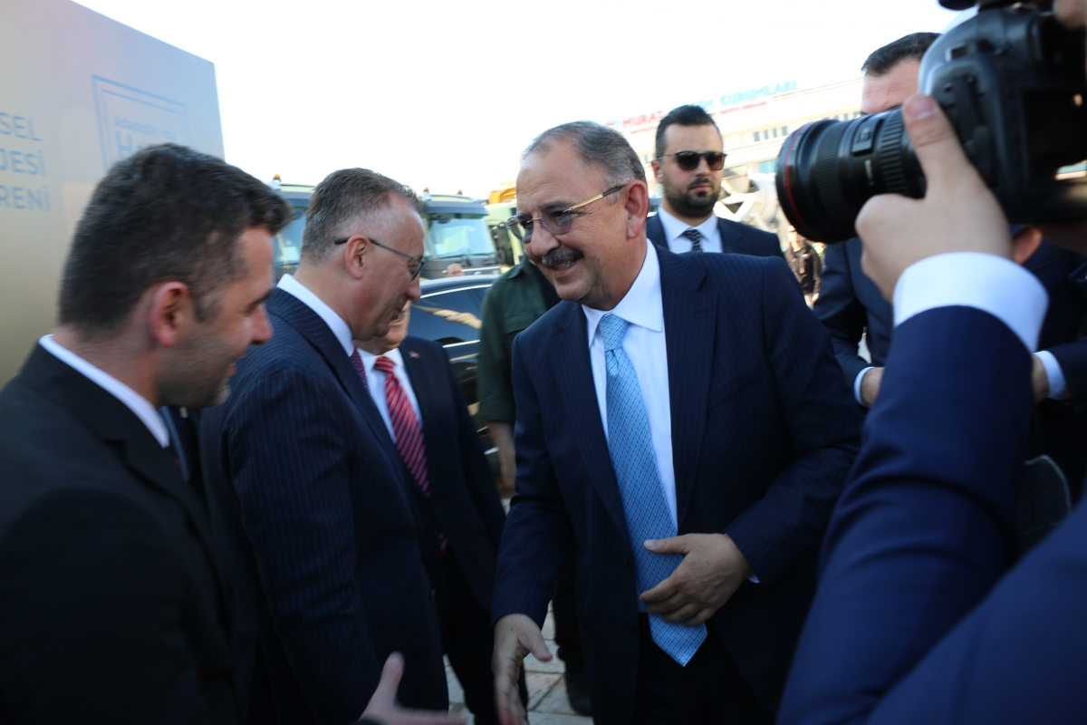 Ada Hayat Yerinde Kentsel Dönüşüm Projesi Temel Atma Töreni Bakan Mehmet Özhaseki' Katılımları ile Sakarya'da Gerçekleşti ( İŞTE GÜNÜN ÖNE ÇIKAN FOTOĞRAFLARI )