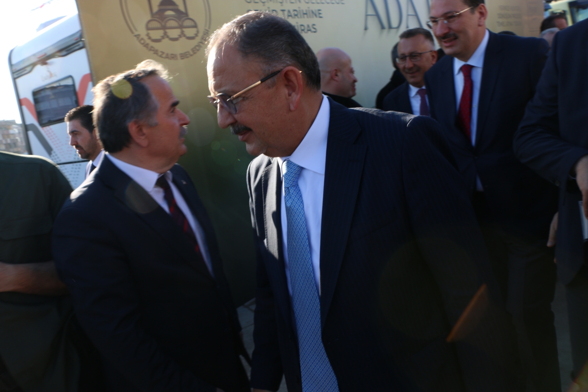 Ada Hayat Yerinde Kentsel Dönüşüm Projesi Temel Atma Töreni Bakan Mehmet Özhaseki' Katılımları ile Sakarya'da Gerçekleşti ( İŞTE GÜNÜN ÖNE ÇIKAN FOTOĞRAFLARI )