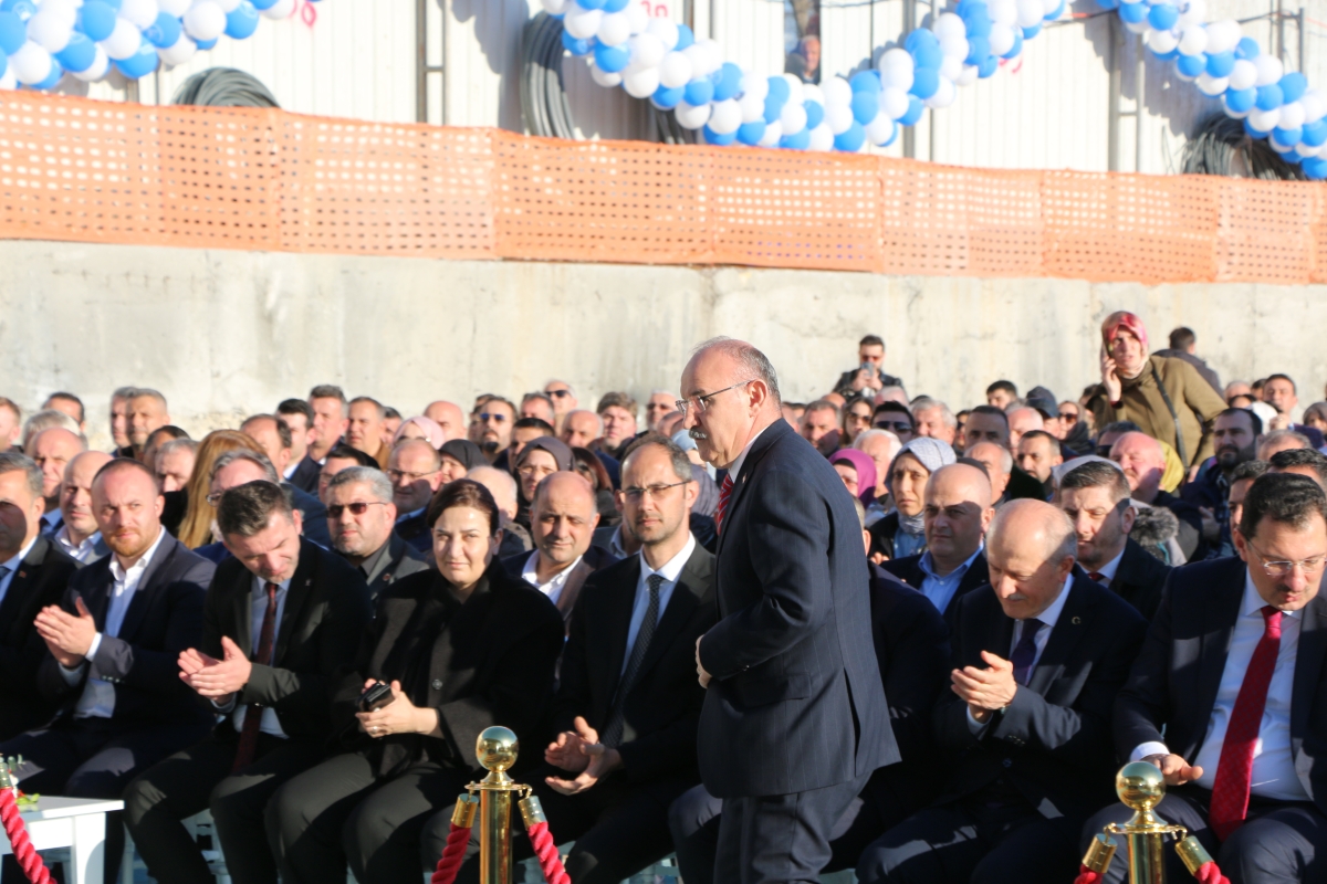 Ada Hayat Yerinde Kentsel Dönüşüm Projesi Temel Atma Töreni Bakan Mehmet Özhaseki' Katılımları ile Sakarya'da Gerçekleşti ( İŞTE GÜNÜN ÖNE ÇIKAN FOTOĞRAFLARI )