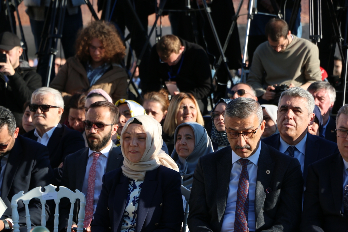 Ada Hayat Yerinde Kentsel Dönüşüm Projesi Temel Atma Töreni Bakan Mehmet Özhaseki' Katılımları ile Sakarya'da Gerçekleşti ( İŞTE GÜNÜN ÖNE ÇIKAN FOTOĞRAFLARI )