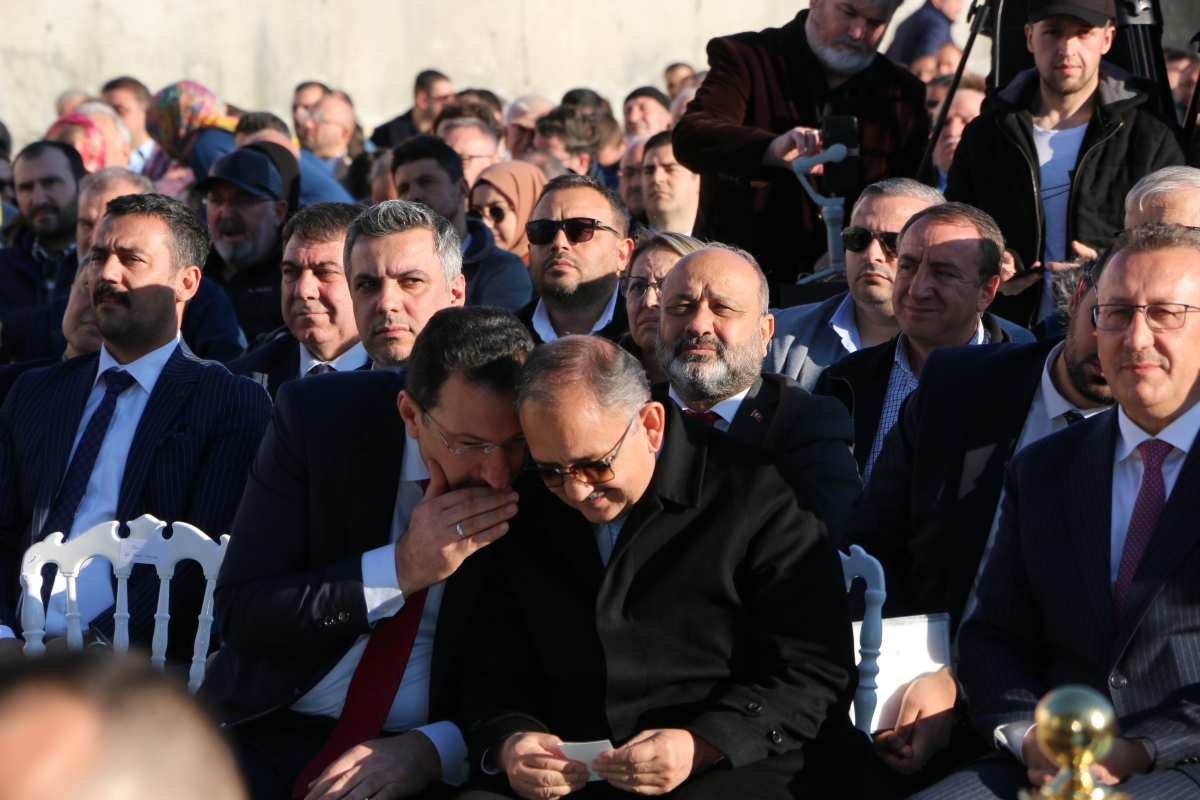 Ada Hayat Yerinde Kentsel Dönüşüm Projesi Temel Atma Töreni Bakan Mehmet Özhaseki' Katılımları ile Sakarya'da Gerçekleşti ( İŞTE GÜNÜN ÖNE ÇIKAN FOTOĞRAFLARI )