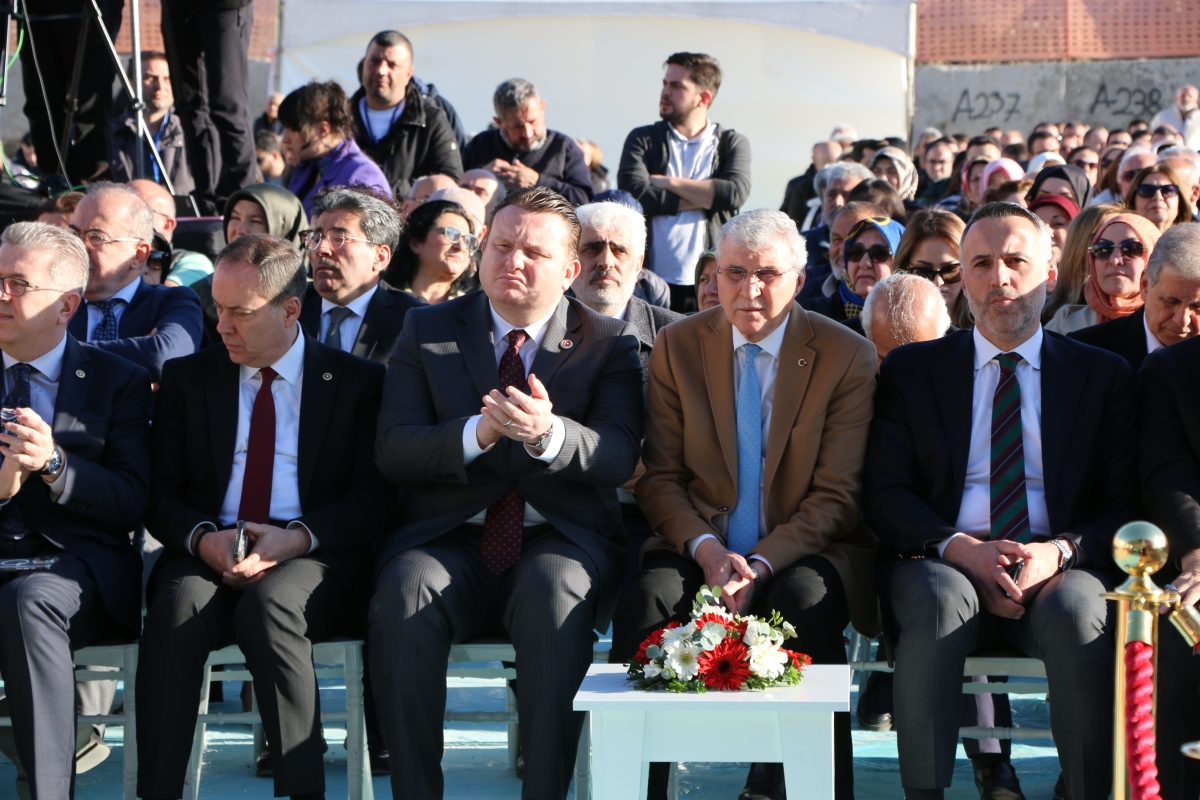 Ada Hayat Yerinde Kentsel Dönüşüm Projesi Temel Atma Töreni Bakan Mehmet Özhaseki' Katılımları ile Sakarya'da Gerçekleşti ( İŞTE GÜNÜN ÖNE ÇIKAN FOTOĞRAFLARI )