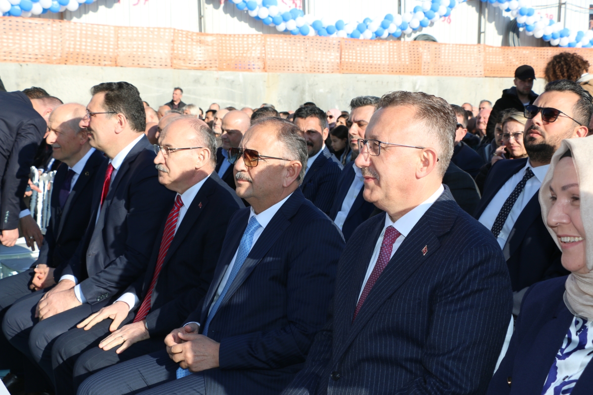 Ada Hayat Yerinde Kentsel Dönüşüm Projesi Temel Atma Töreni Bakan Mehmet Özhaseki' Katılımları ile Sakarya'da Gerçekleşti ( İŞTE GÜNÜN ÖNE ÇIKAN FOTOĞRAFLARI )