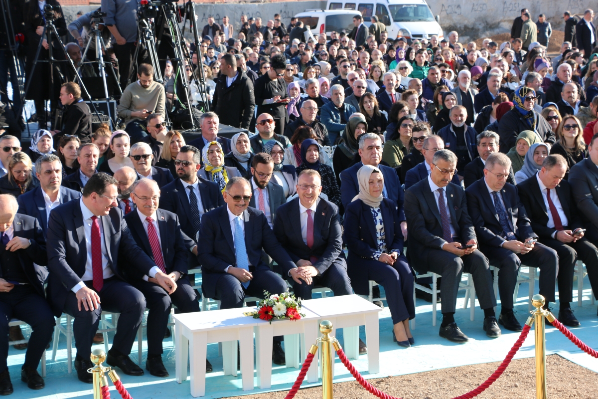 Ada Hayat Yerinde Kentsel Dönüşüm Projesi Temel Atma Töreni Bakan Mehmet Özhaseki' Katılımları ile Sakarya'da Gerçekleşti ( İŞTE GÜNÜN ÖNE ÇIKAN FOTOĞRAFLARI )