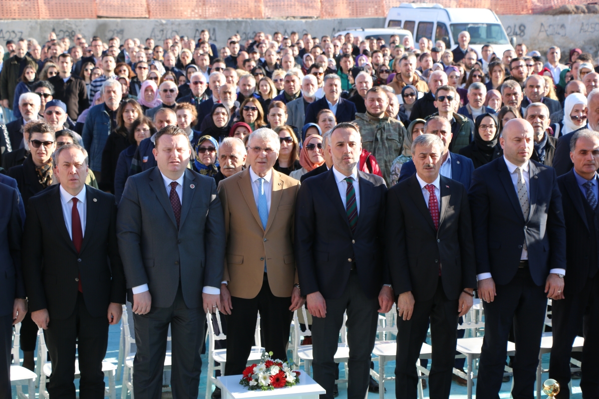 Ada Hayat Yerinde Kentsel Dönüşüm Projesi Temel Atma Töreni Bakan Mehmet Özhaseki' Katılımları ile Sakarya'da Gerçekleşti ( İŞTE GÜNÜN ÖNE ÇIKAN FOTOĞRAFLARI )