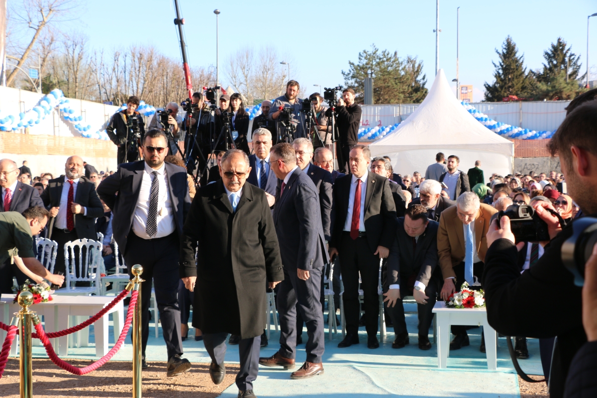 Ada Hayat Yerinde Kentsel Dönüşüm Projesi Temel Atma Töreni Bakan Mehmet Özhaseki' Katılımları ile Sakarya'da Gerçekleşti ( İŞTE GÜNÜN ÖNE ÇIKAN FOTOĞRAFLARI )