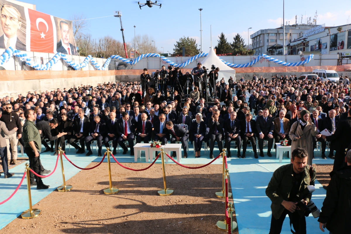Ada Hayat Yerinde Kentsel Dönüşüm Projesi Temel Atma Töreni Bakan Mehmet Özhaseki' Katılımları ile Sakarya'da Gerçekleşti ( İŞTE GÜNÜN ÖNE ÇIKAN FOTOĞRAFLARI )