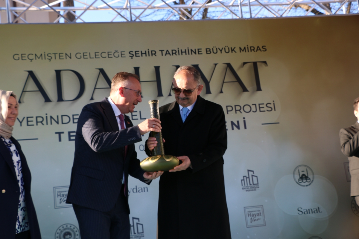 Ada Hayat Yerinde Kentsel Dönüşüm Projesi Temel Atma Töreni Bakan Mehmet Özhaseki' Katılımları ile Sakarya'da Gerçekleşti ( İŞTE GÜNÜN ÖNE ÇIKAN FOTOĞRAFLARI )