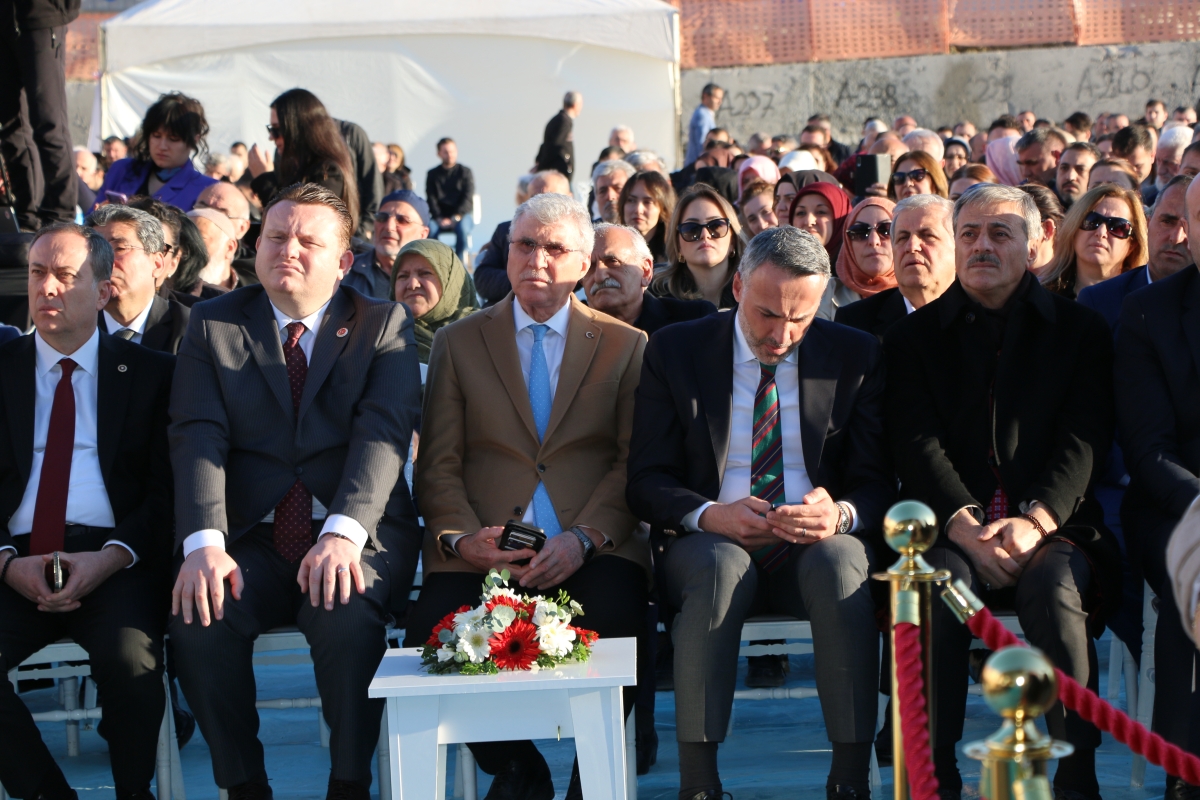 Ada Hayat Yerinde Kentsel Dönüşüm Projesi Temel Atma Töreni Bakan Mehmet Özhaseki' Katılımları ile Sakarya'da Gerçekleşti ( İŞTE GÜNÜN ÖNE ÇIKAN FOTOĞRAFLARI )