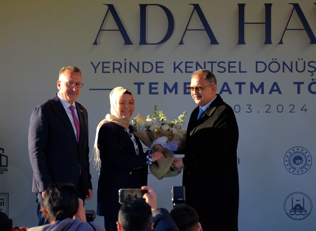 Ada Hayat Yerinde Kentsel Dönüşüm Projesi Temel Atma Töreni Bakan Mehmet Özhaseki' Katılımları ile Sakarya'da Gerçekleşti ( İŞTE GÜNÜN ÖNE ÇIKAN FOTOĞRAFLARI )