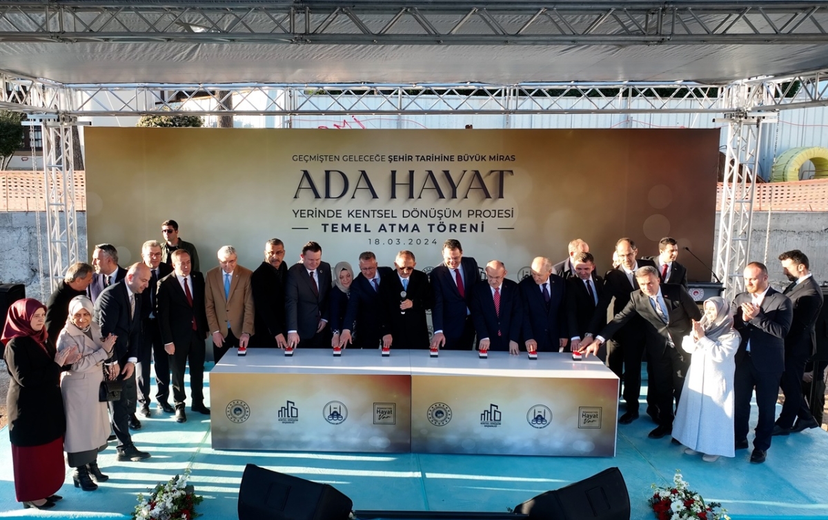 Ada Hayat Yerinde Kentsel Dönüşüm Projesi Temel Atma Töreni Bakan Mehmet Özhaseki' Katılımları ile Sakarya'da Gerçekleşti ( İŞTE GÜNÜN ÖNE ÇIKAN FOTOĞRAFLARI )