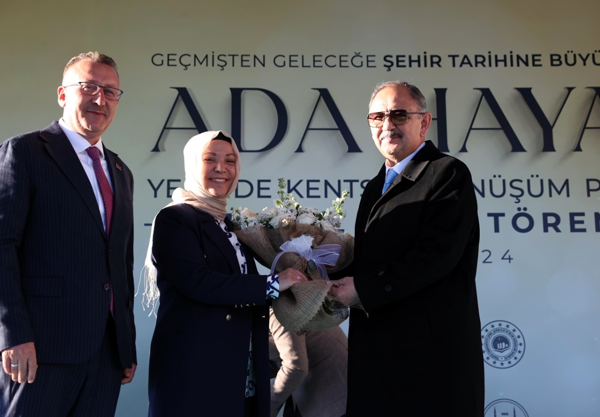 Ada Hayat Yerinde Kentsel Dönüşüm Projesi Temel Atma Töreni Bakan Mehmet Özhaseki' Katılımları ile Sakarya'da Gerçekleşti ( İŞTE GÜNÜN ÖNE ÇIKAN FOTOĞRAFLARI )