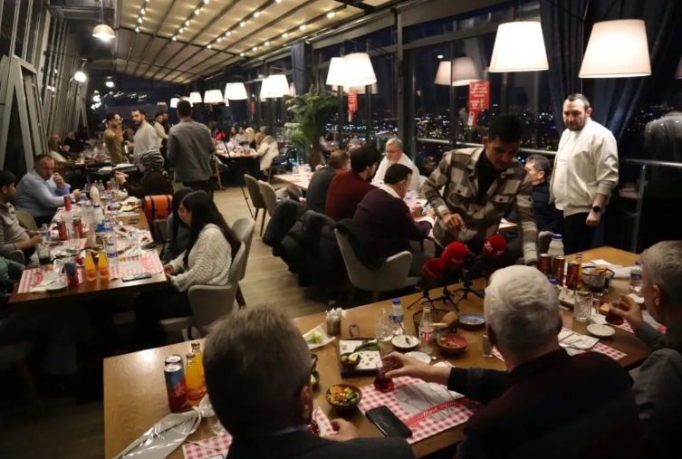 Dr. Aydoğan Arslan yerel basınla iftarda bir araya geldi ( GÜNÜN ÖNE ÇIKAN PROĞRAMLARI )