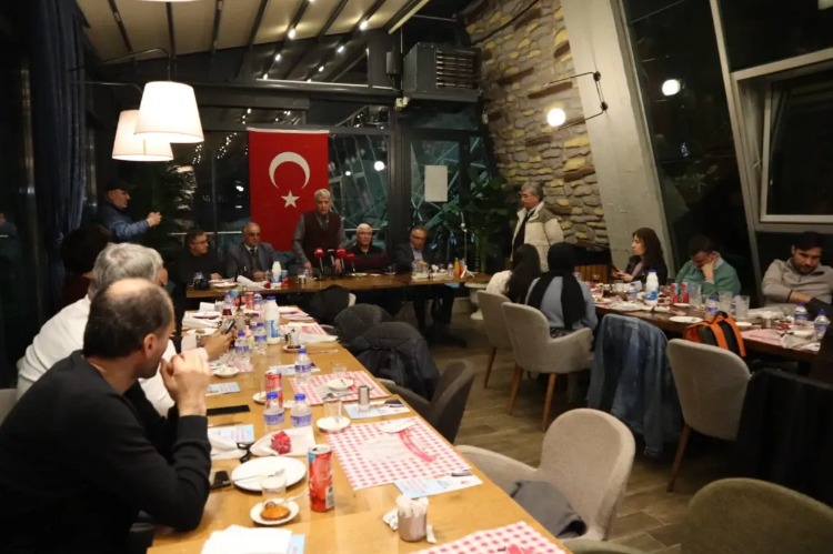 Dr. Aydoğan Arslan yerel basınla iftarda bir araya geldi ( GÜNÜN ÖNE ÇIKAN PROĞRAMLARI )