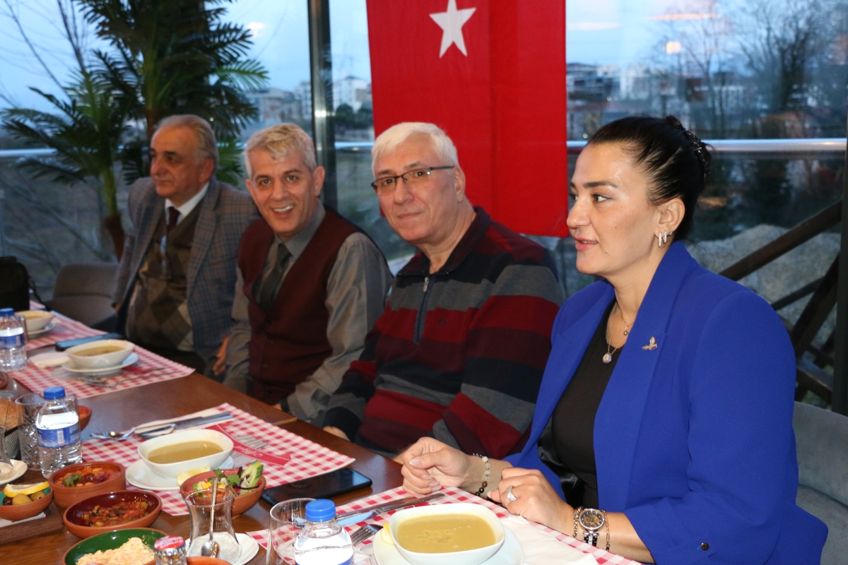 Dr. Aydoğan Arslan yerel basınla iftarda bir araya geldi ( GÜNÜN ÖNE ÇIKAN PROĞRAMLARI )