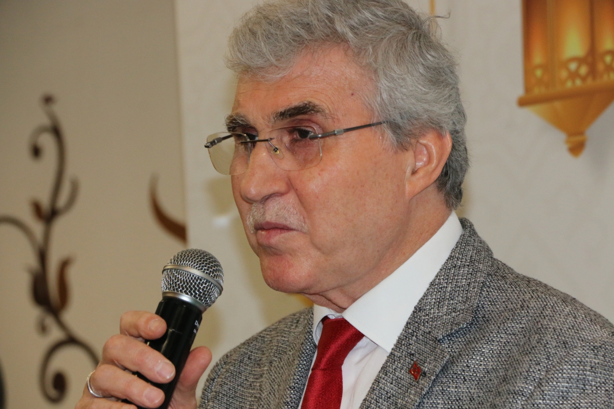 Sakarya Büyükşehir Belediye Başkanı Ekrem Yüce'nin Basına Veda Yemeği (GECEYE DAMGASINI VURAN HATIRA FOTOĞRAFLARI )
