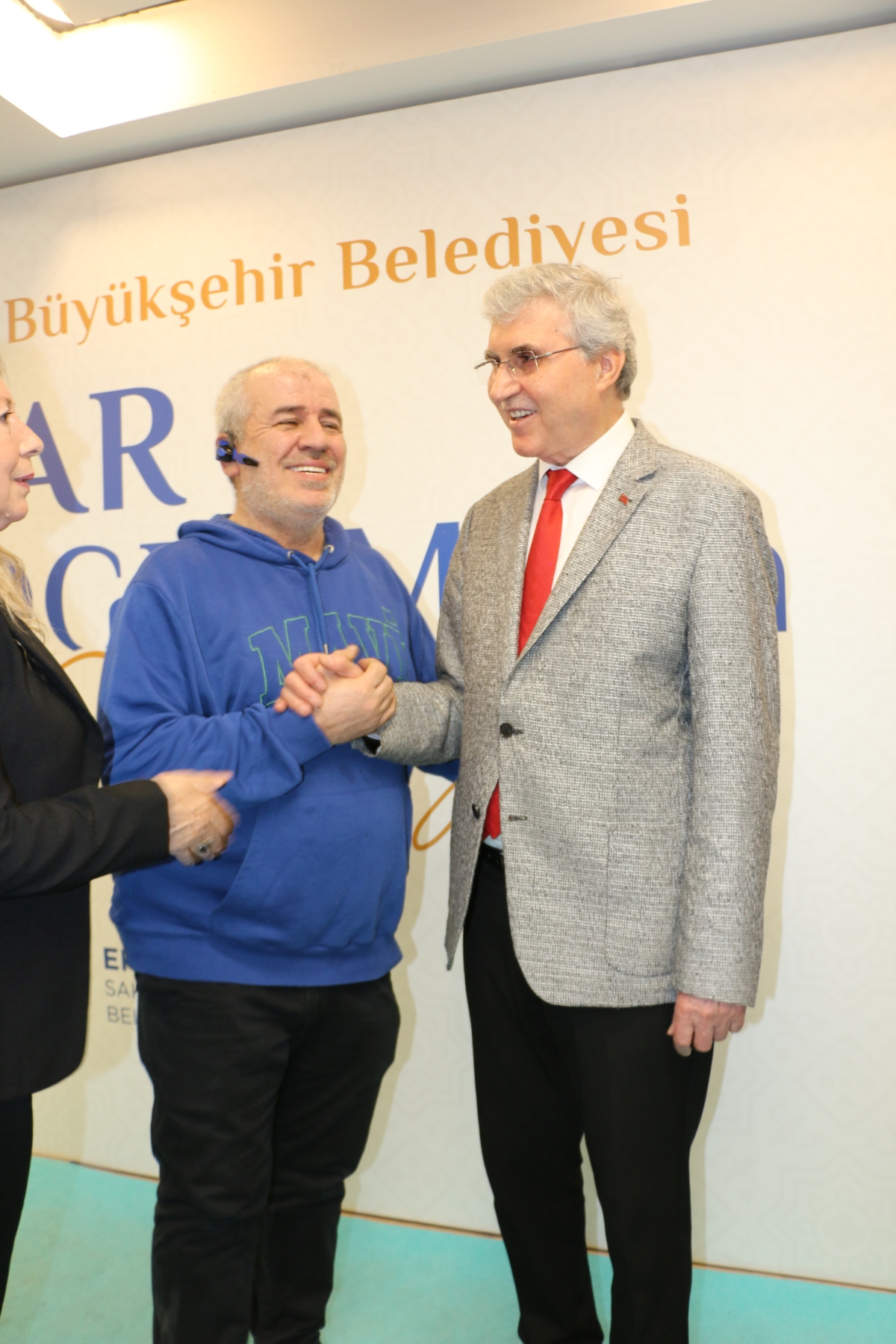 Sakarya Büyükşehir Belediye Başkanı Ekrem Yüce'nin Basına Veda Yemeği (GECEYE DAMGASINI VURAN HATIRA FOTOĞRAFLARI )