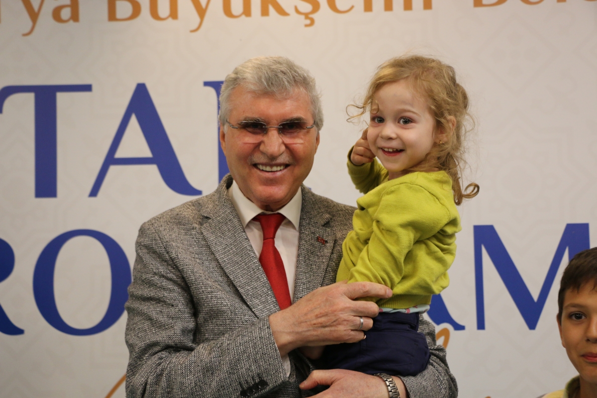 Sakarya Büyükşehir Belediye Başkanı Ekrem Yüce'nin Basına Veda Yemeği (GECEYE DAMGASINI VURAN HATIRA FOTOĞRAFLARI )