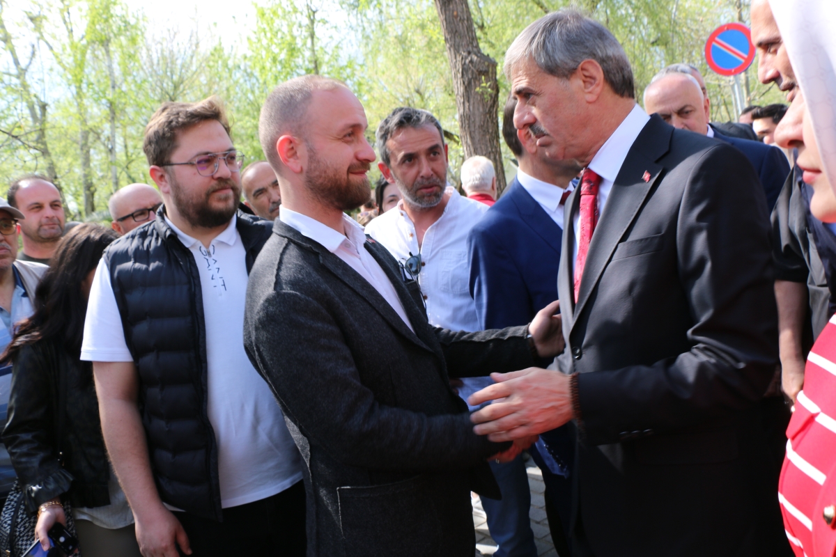 Sakarya Büyükşehir Belediyesinde devir teslim heyecanı ( GÜNÜN ÖNE ÇIKAN FOTOĞRAFLARI )
