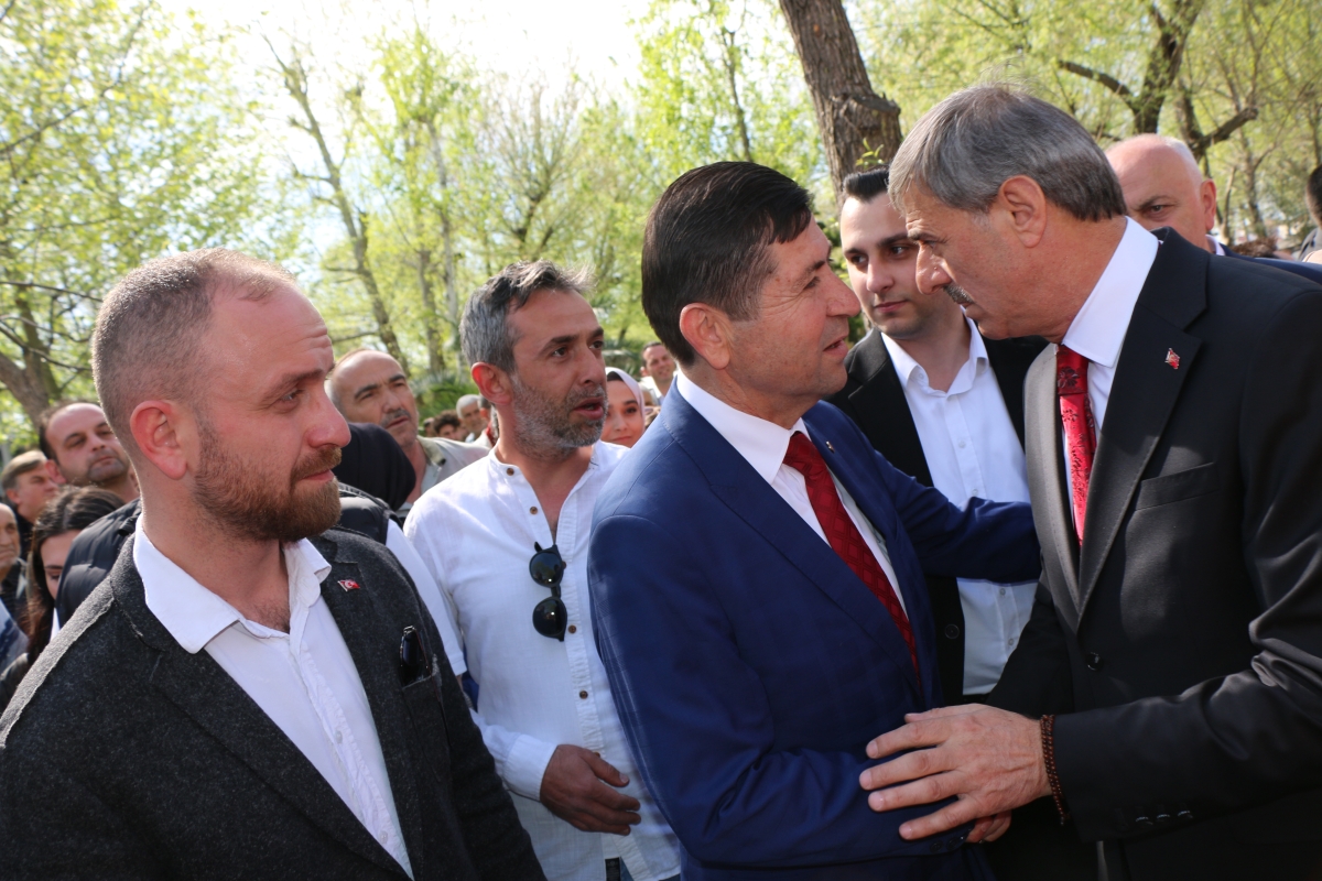 Sakarya Büyükşehir Belediyesinde devir teslim heyecanı ( GÜNÜN ÖNE ÇIKAN FOTOĞRAFLARI )