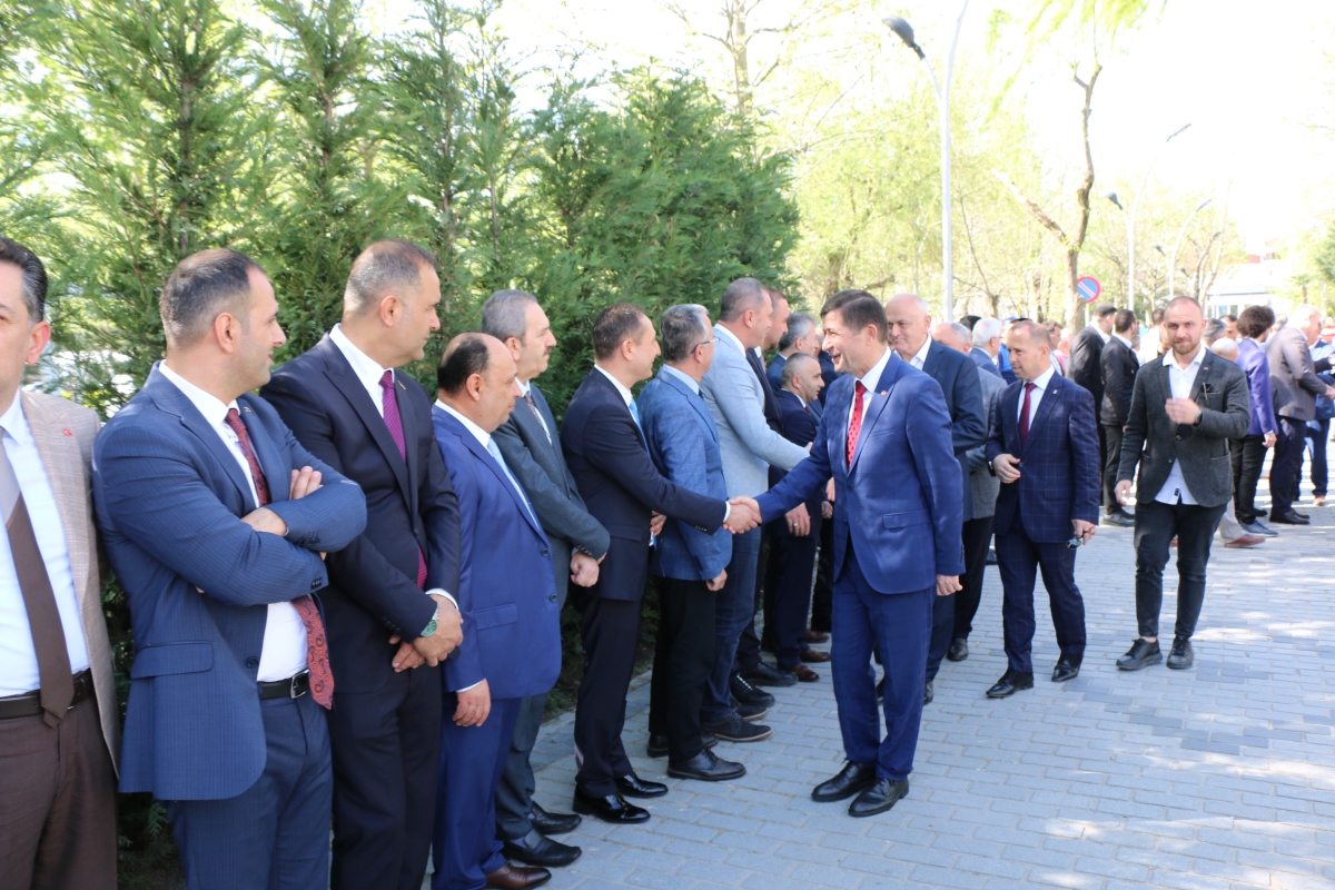 Sakarya Büyükşehir Belediyesinde devir teslim heyecanı ( GÜNÜN ÖNE ÇIKAN FOTOĞRAFLARI )