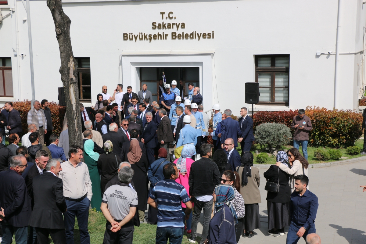 Sakarya Büyükşehir Belediyesinde devir teslim heyecanı ( GÜNÜN ÖNE ÇIKAN FOTOĞRAFLARI )