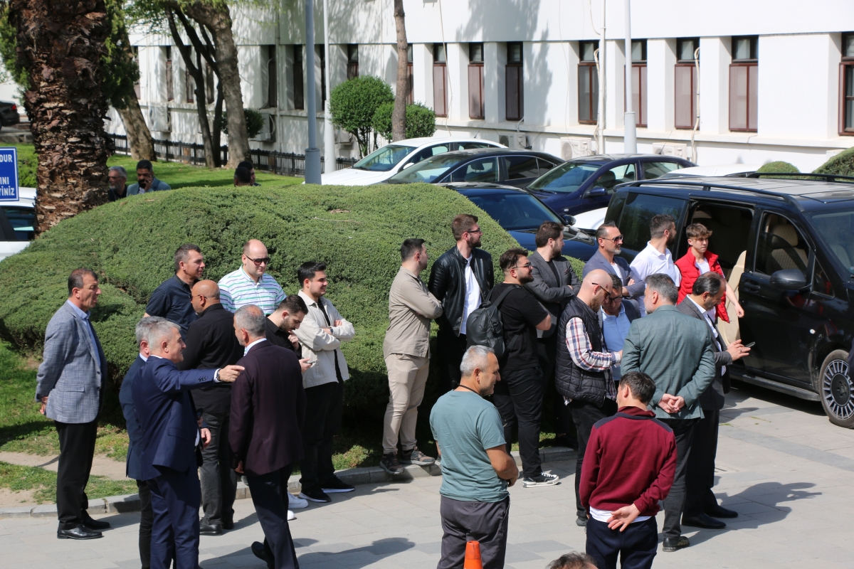 Sakarya Büyükşehir Belediyesinde devir teslim heyecanı ( GÜNÜN ÖNE ÇIKAN FOTOĞRAFLARI )