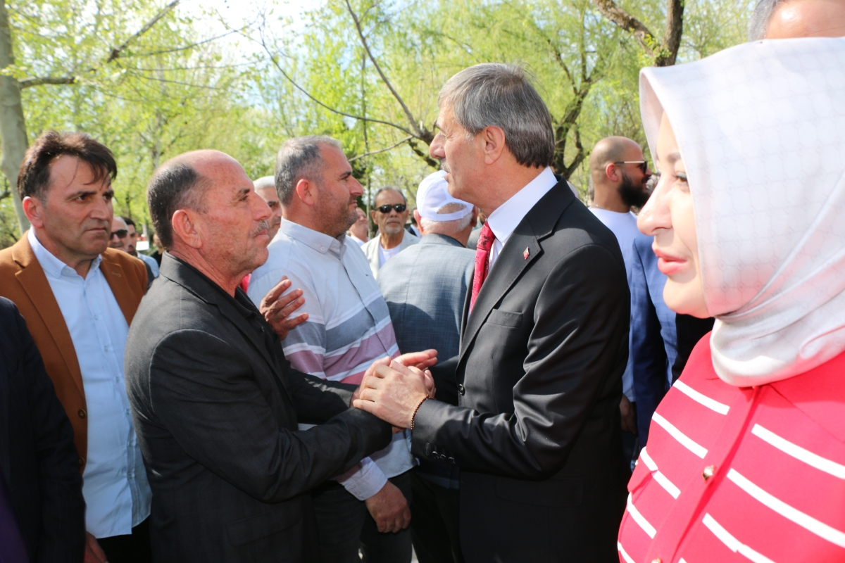 Sakarya Büyükşehir Belediyesinde devir teslim heyecanı ( GÜNÜN ÖNE ÇIKAN FOTOĞRAFLARI )