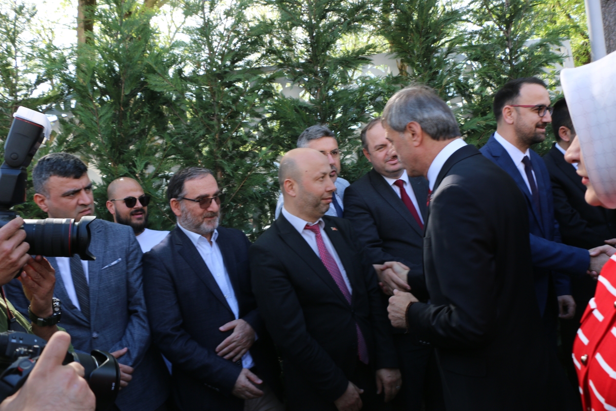 Sakarya Büyükşehir Belediyesinde devir teslim heyecanı ( GÜNÜN ÖNE ÇIKAN FOTOĞRAFLARI )
