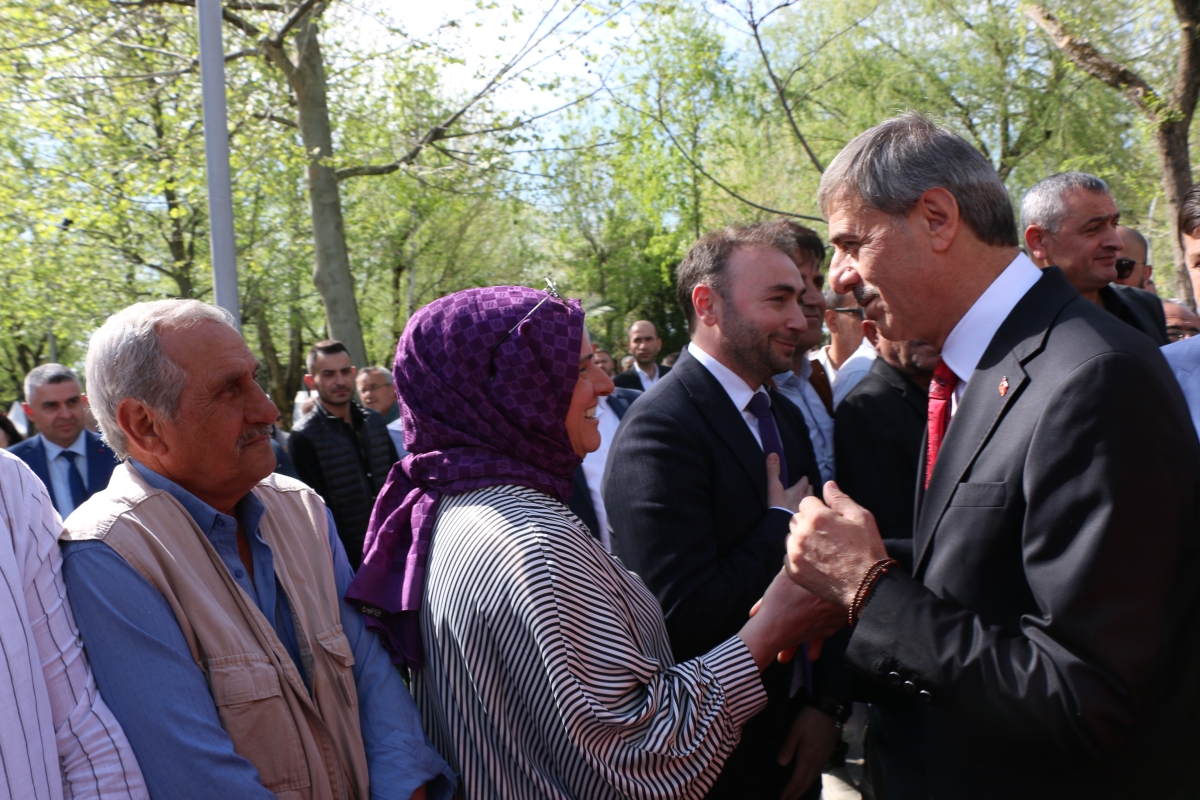 Sakarya Büyükşehir Belediyesinde devir teslim heyecanı ( GÜNÜN ÖNE ÇIKAN FOTOĞRAFLARI )