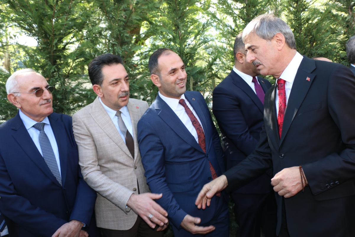 Sakarya Büyükşehir Belediyesinde devir teslim heyecanı ( GÜNÜN ÖNE ÇIKAN FOTOĞRAFLARI )