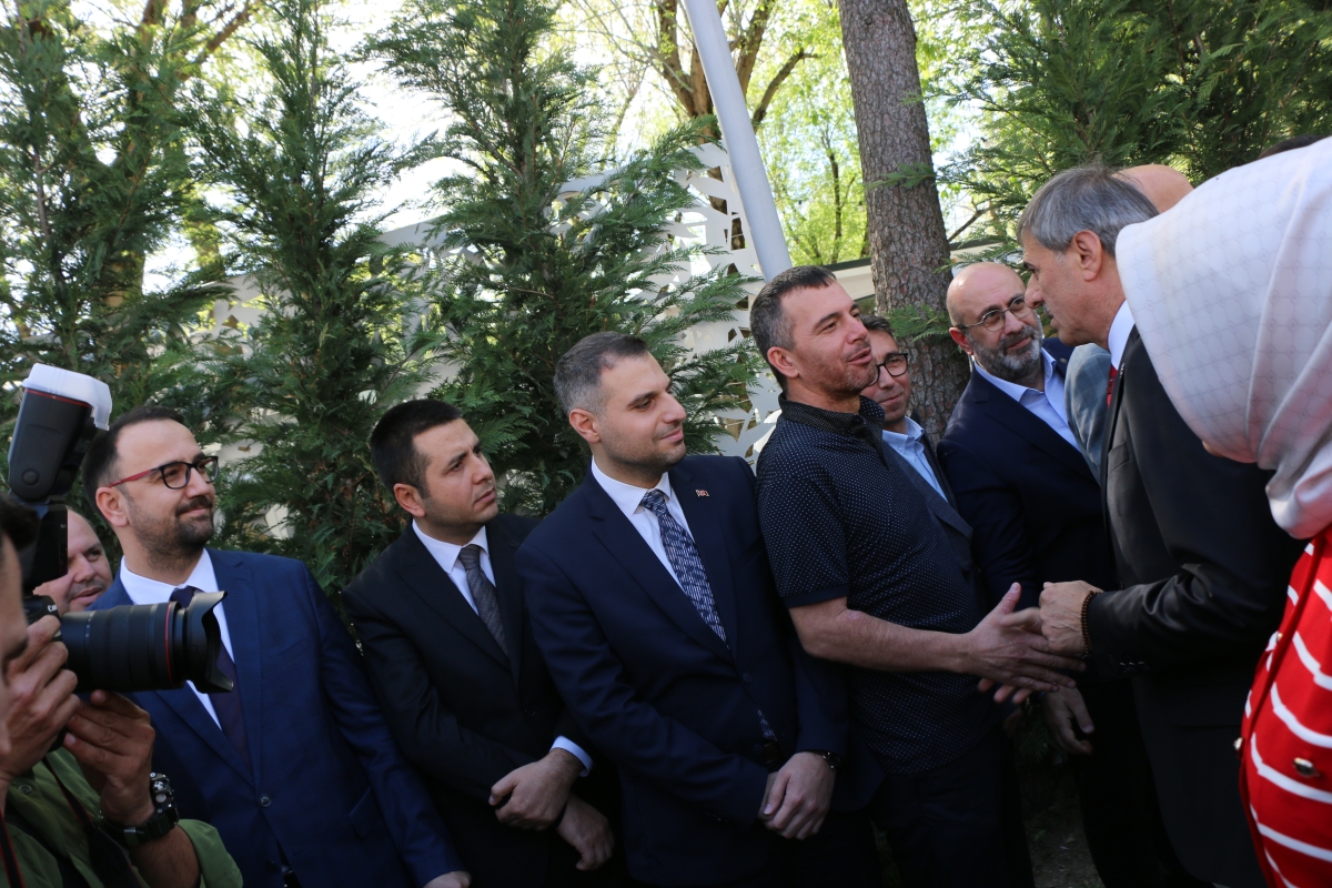 Sakarya Büyükşehir Belediyesinde devir teslim heyecanı ( GÜNÜN ÖNE ÇIKAN FOTOĞRAFLARI )