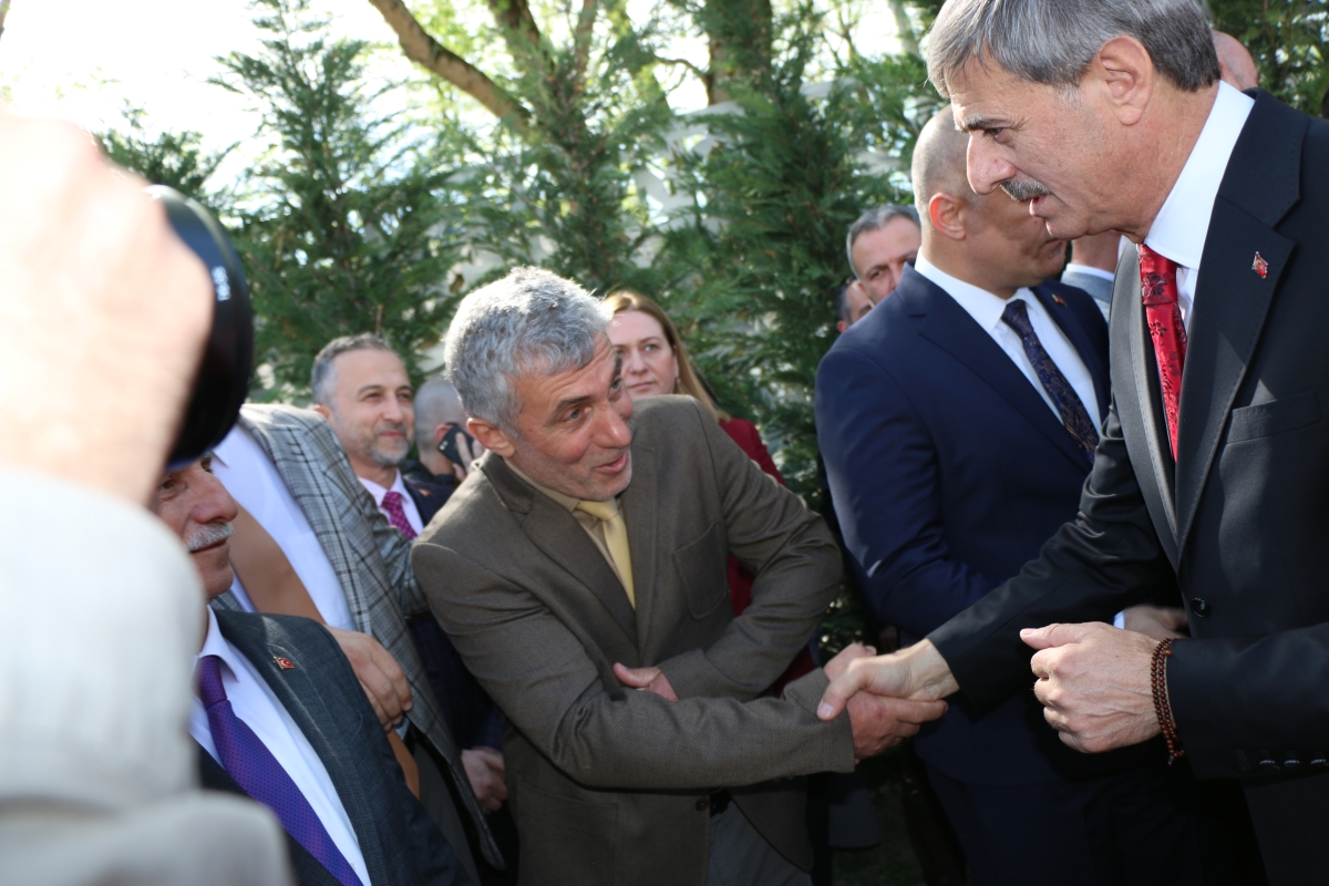Sakarya Büyükşehir Belediyesinde devir teslim heyecanı ( GÜNÜN ÖNE ÇIKAN FOTOĞRAFLARI )