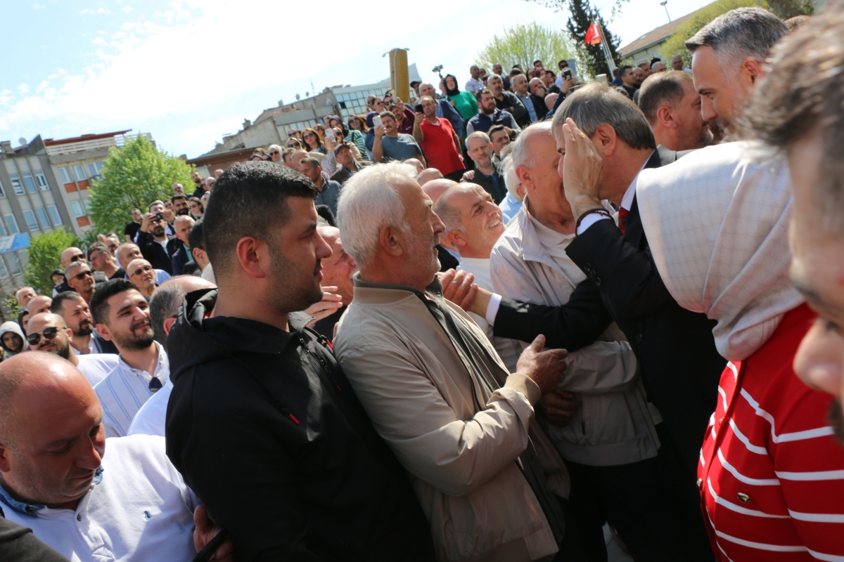 Sakarya Büyükşehir Belediyesinde devir teslim heyecanı ( GÜNÜN ÖNE ÇIKAN FOTOĞRAFLARI )