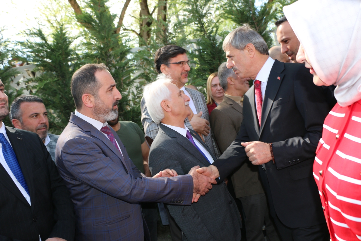 Sakarya Büyükşehir Belediyesinde devir teslim heyecanı ( GÜNÜN ÖNE ÇIKAN FOTOĞRAFLARI )