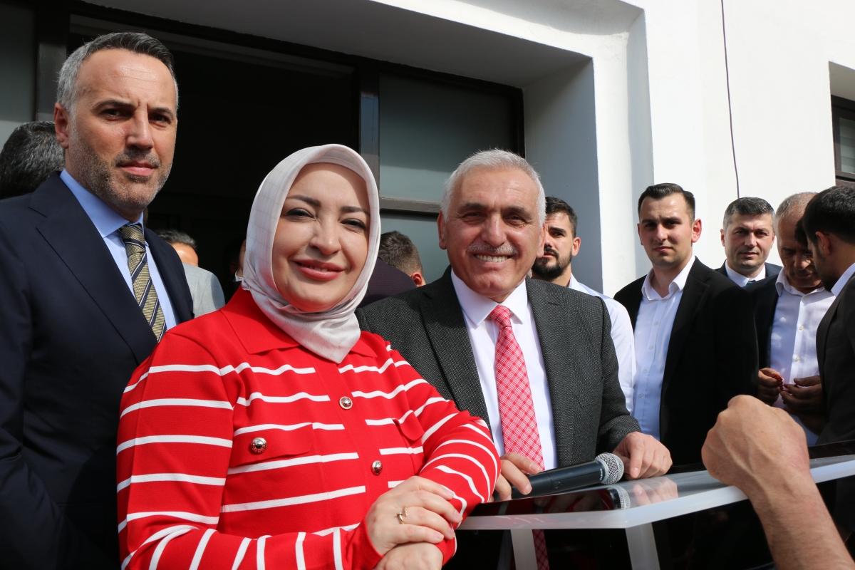 Sakarya Büyükşehir Belediyesinde devir teslim heyecanı ( GÜNÜN ÖNE ÇIKAN FOTOĞRAFLARI )