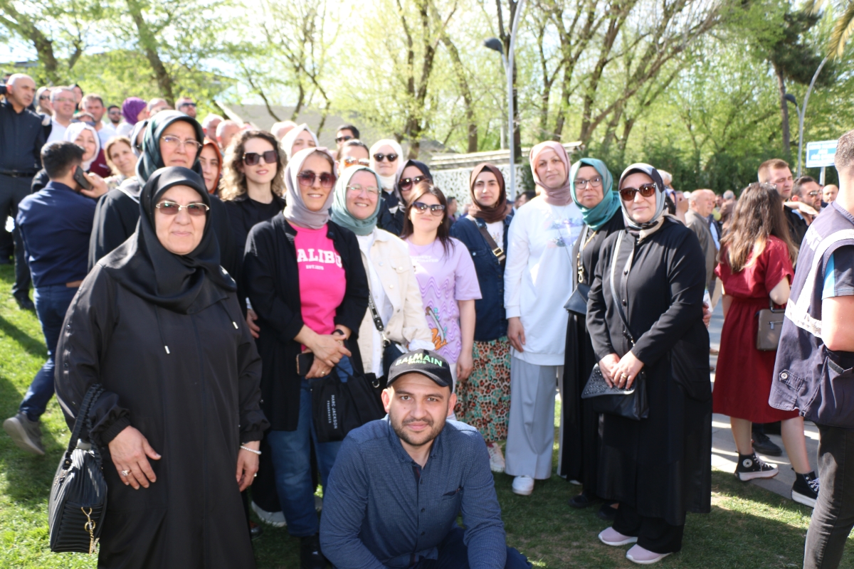 Sakarya Büyükşehir Belediyesinde devir teslim heyecanı ( GÜNÜN ÖNE ÇIKAN FOTOĞRAFLARI )