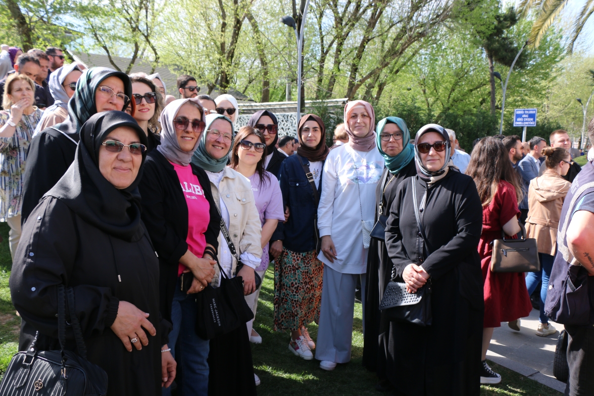 Sakarya Büyükşehir Belediyesinde devir teslim heyecanı ( GÜNÜN ÖNE ÇIKAN FOTOĞRAFLARI )