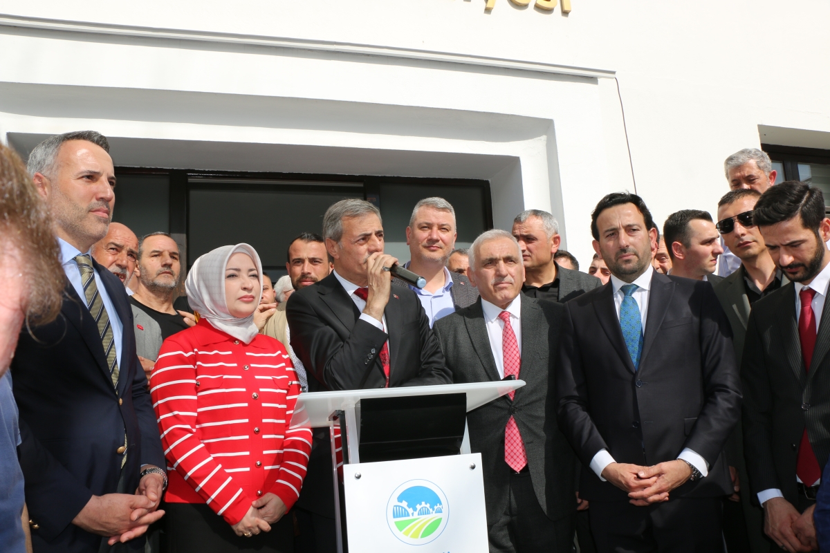 Sakarya Büyükşehir Belediyesinde devir teslim heyecanı ( GÜNÜN ÖNE ÇIKAN FOTOĞRAFLARI )