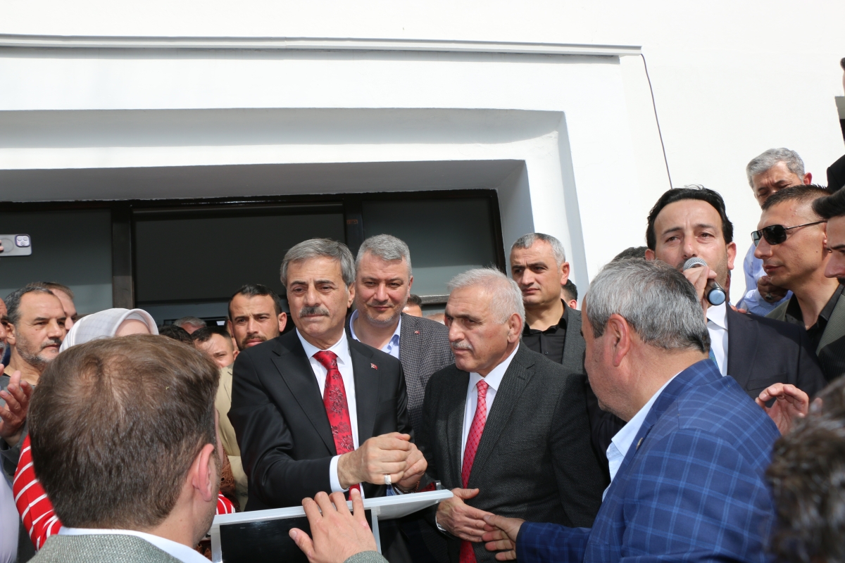 Sakarya Büyükşehir Belediyesinde devir teslim heyecanı ( GÜNÜN ÖNE ÇIKAN FOTOĞRAFLARI )