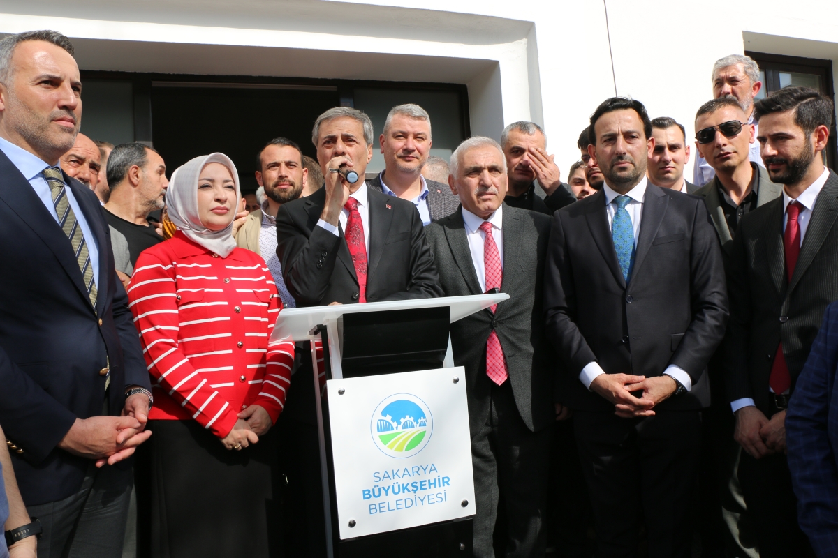 Sakarya Büyükşehir Belediyesinde devir teslim heyecanı ( GÜNÜN ÖNE ÇIKAN FOTOĞRAFLARI )