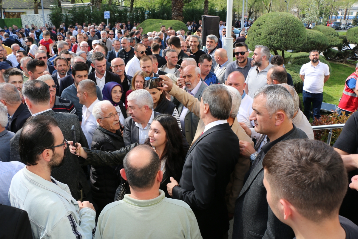 Sakarya Büyükşehir Belediyesinde devir teslim heyecanı ( GÜNÜN ÖNE ÇIKAN FOTOĞRAFLARI )