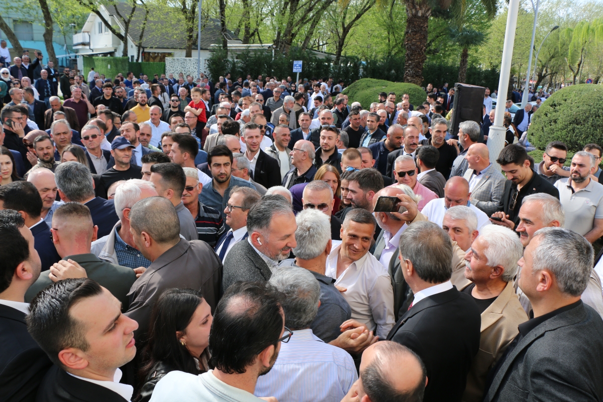 Sakarya Büyükşehir Belediyesinde devir teslim heyecanı ( GÜNÜN ÖNE ÇIKAN FOTOĞRAFLARI )