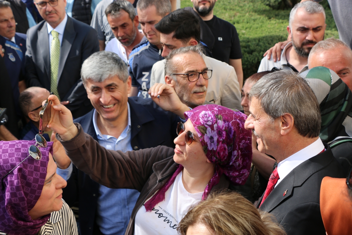 Sakarya Büyükşehir Belediyesinde devir teslim heyecanı ( GÜNÜN ÖNE ÇIKAN FOTOĞRAFLARI )