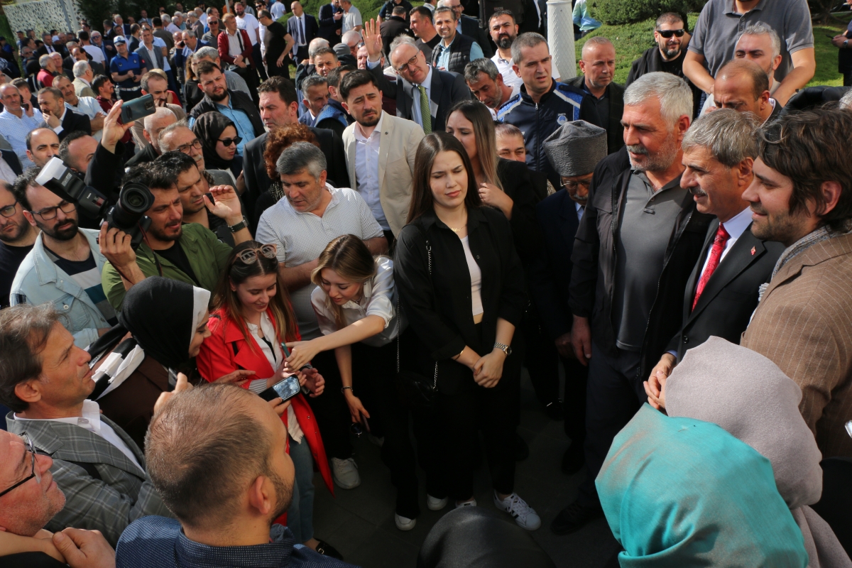 Sakarya Büyükşehir Belediyesinde devir teslim heyecanı ( GÜNÜN ÖNE ÇIKAN FOTOĞRAFLARI )