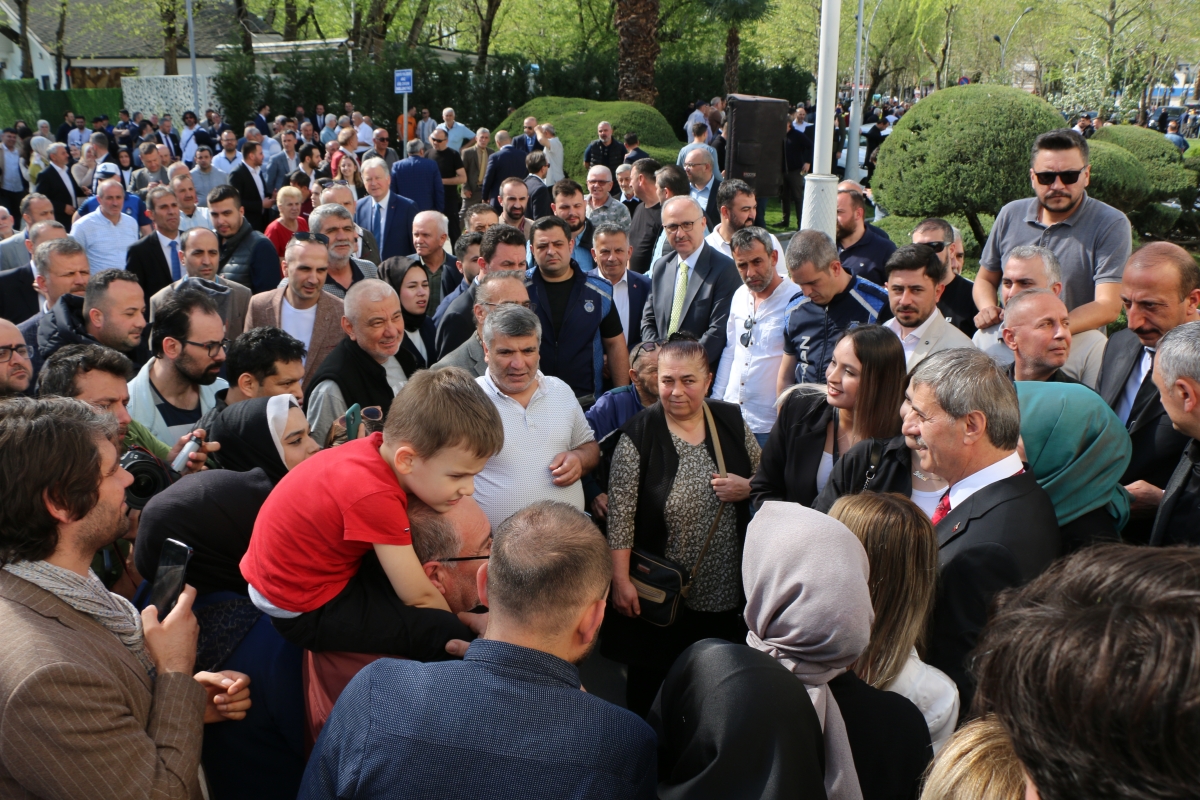 Sakarya Büyükşehir Belediyesinde devir teslim heyecanı ( GÜNÜN ÖNE ÇIKAN FOTOĞRAFLARI )