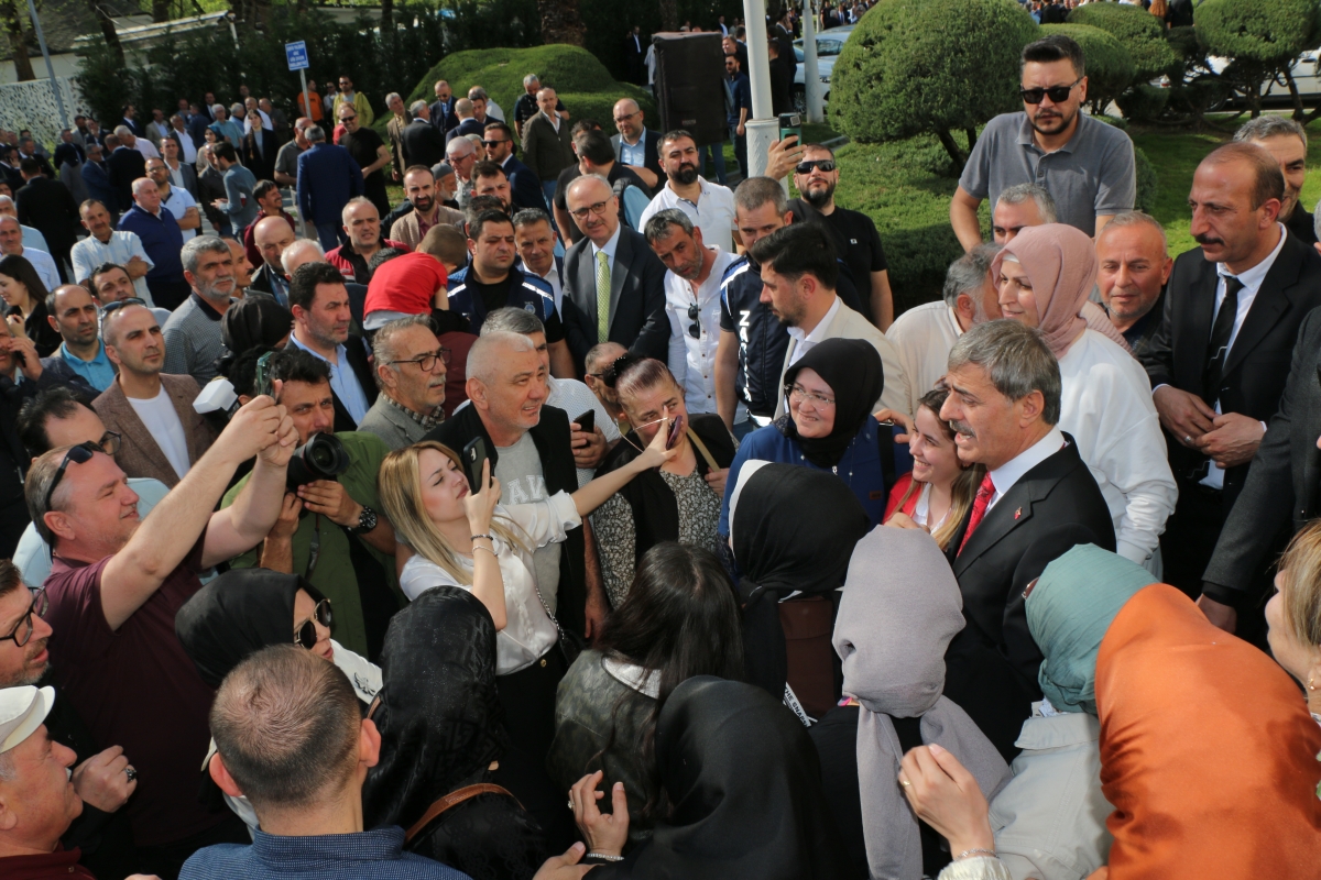 Sakarya Büyükşehir Belediyesinde devir teslim heyecanı ( GÜNÜN ÖNE ÇIKAN FOTOĞRAFLARI )